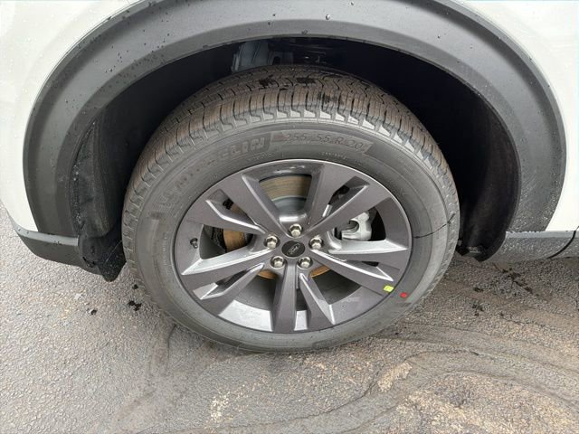 New 2026 Ford Explorer Active w/ Active Comfort Package image 8