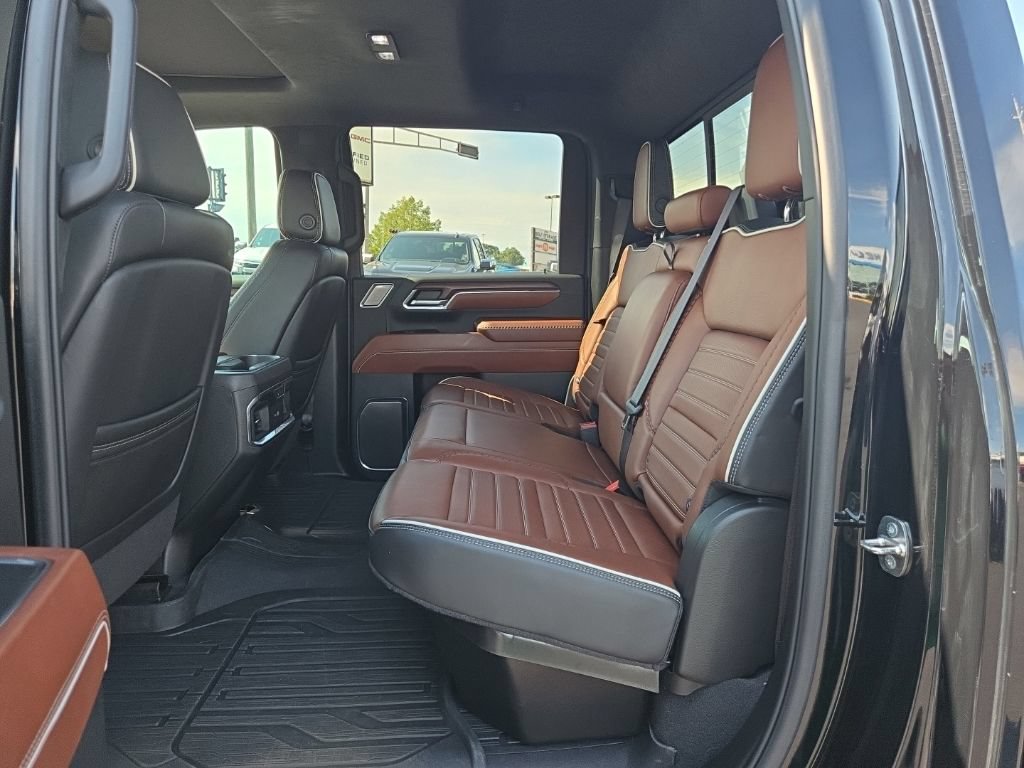 Certified 2024 GMC Sierra 2500 Denali Ultimate w/ Max Trailering Package AWD/4WD image 11