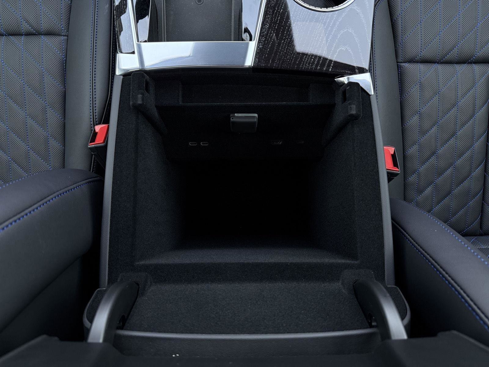 New 2026 Cadillac Escalade IQL Luxury image 25