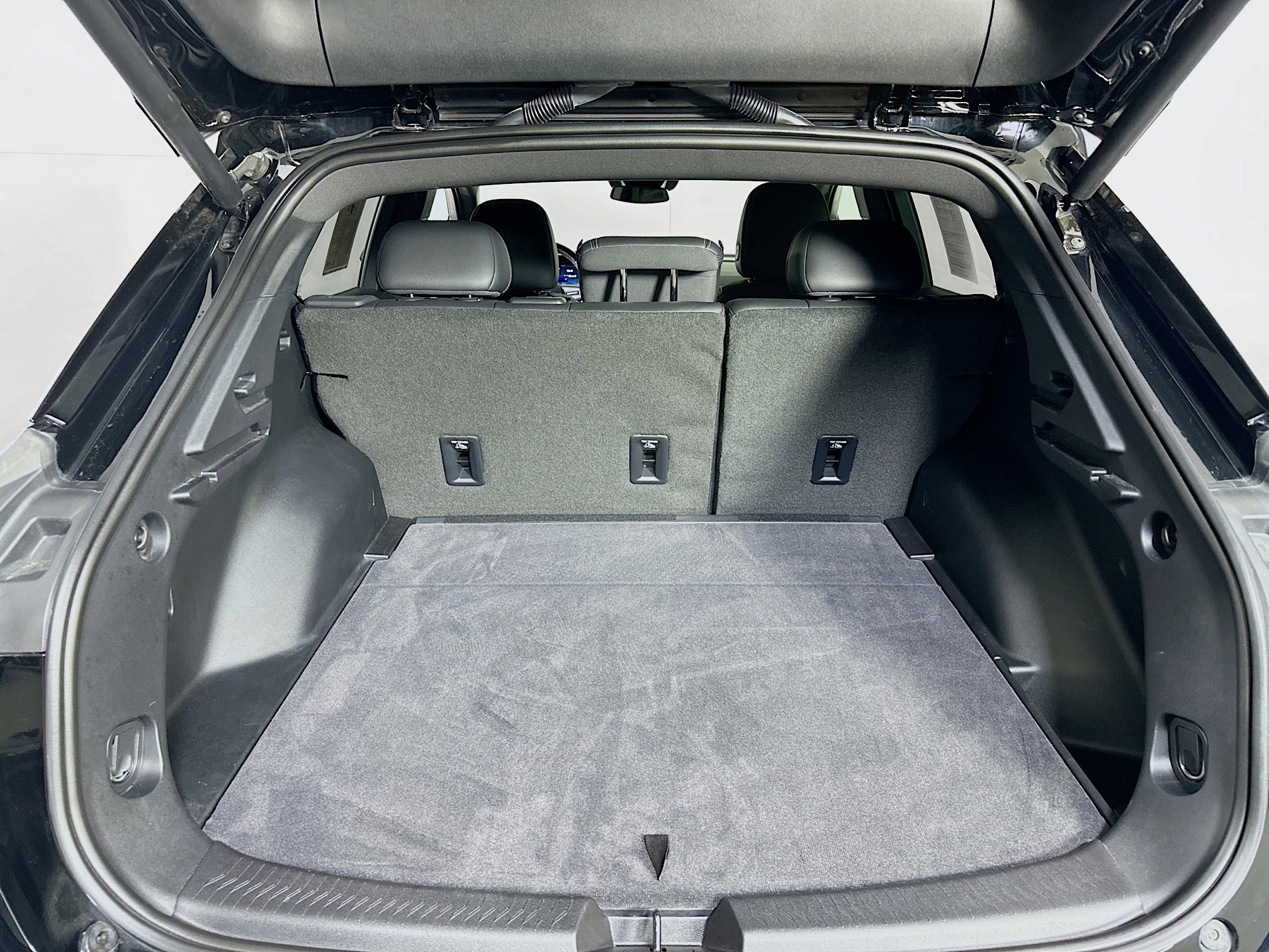 Used 2024 Chevrolet Equinox EV RS FWD image 27