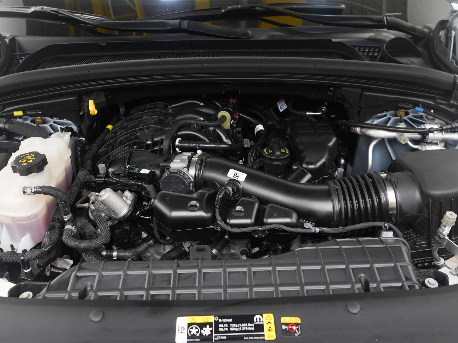 Used 2024 Jeep Grand Cherokee Overland w/ Luxury Tech Group IV image 32