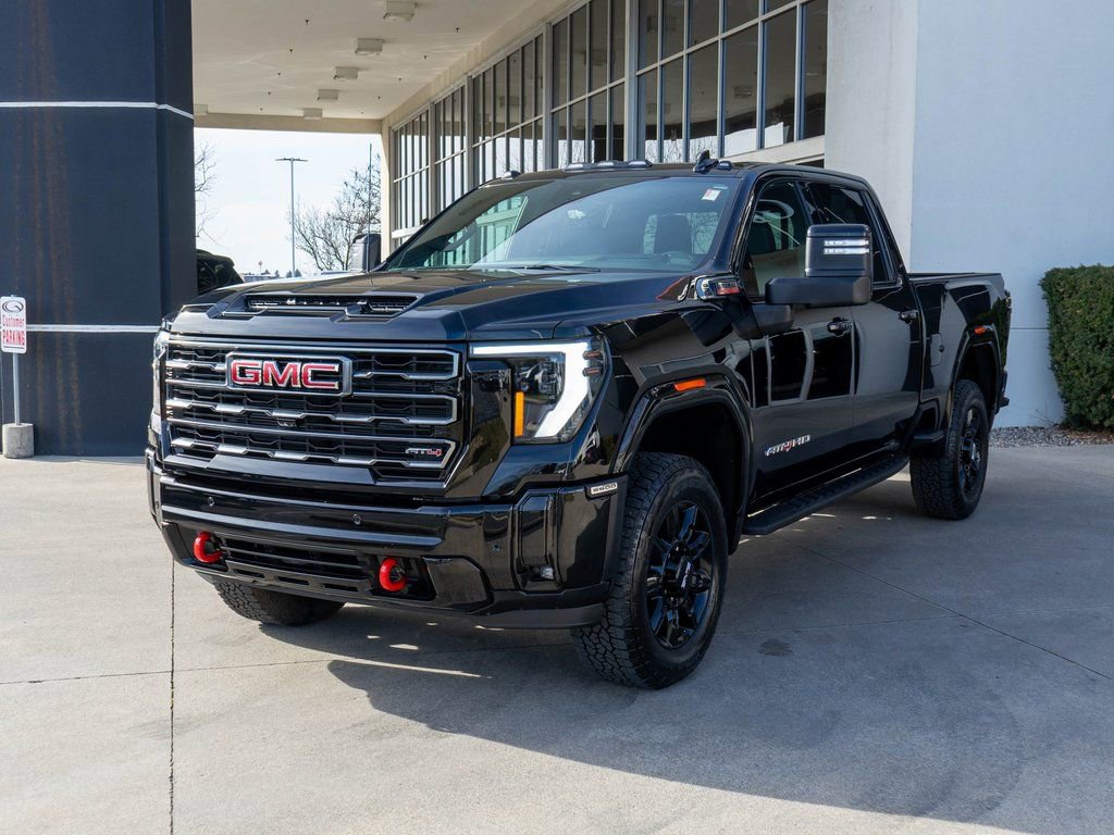 Used 2025 GMC Sierra 3500 AT4 w/ Technology Package image 3