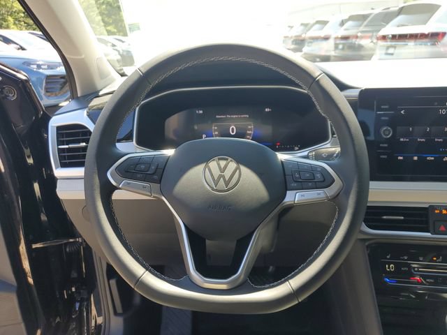 New 2026 Volkswagen Taos SE FWD image 25