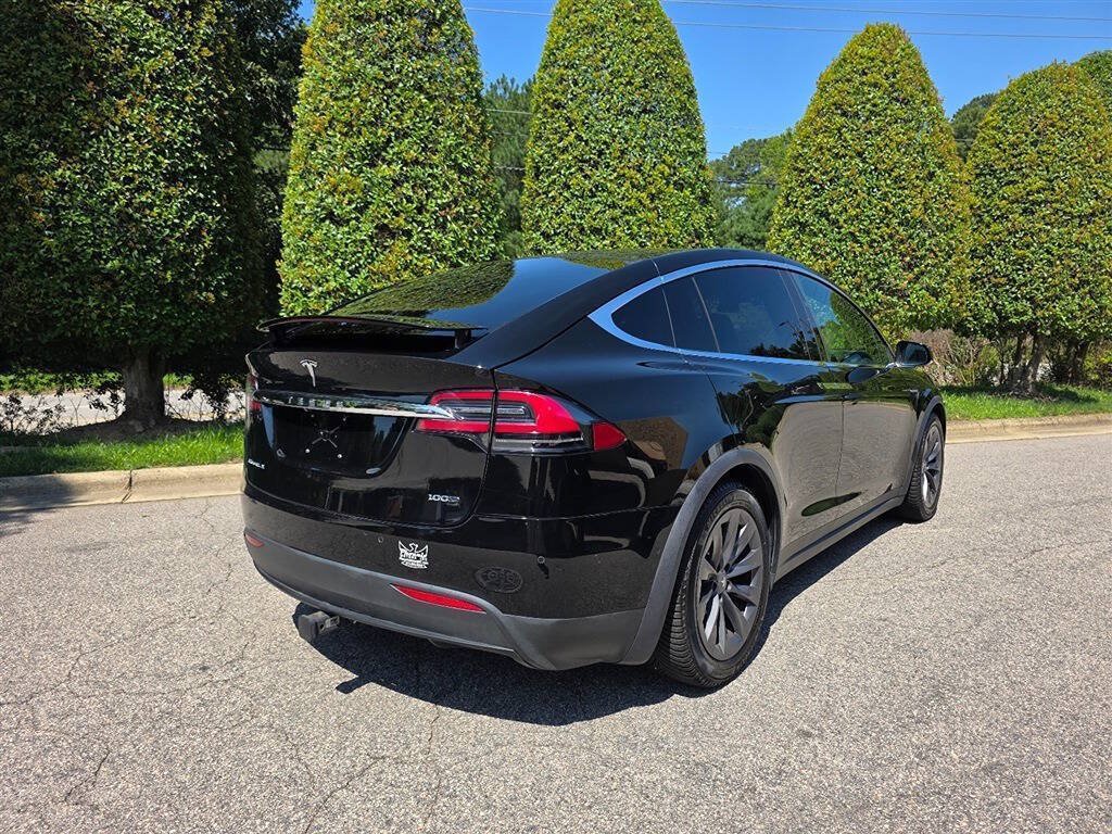 Used 2018 Tesla Model X 100D AWD/4WD image 5