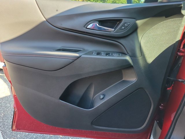 Used 2024 Chevrolet Equinox RS image 35