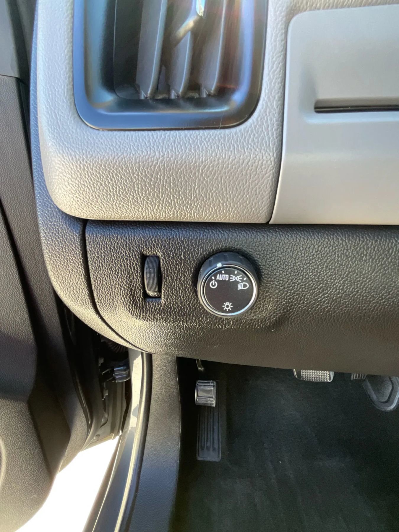 Used 2017 Chevrolet Colorado W/T w/ WT Convenience Package image 31