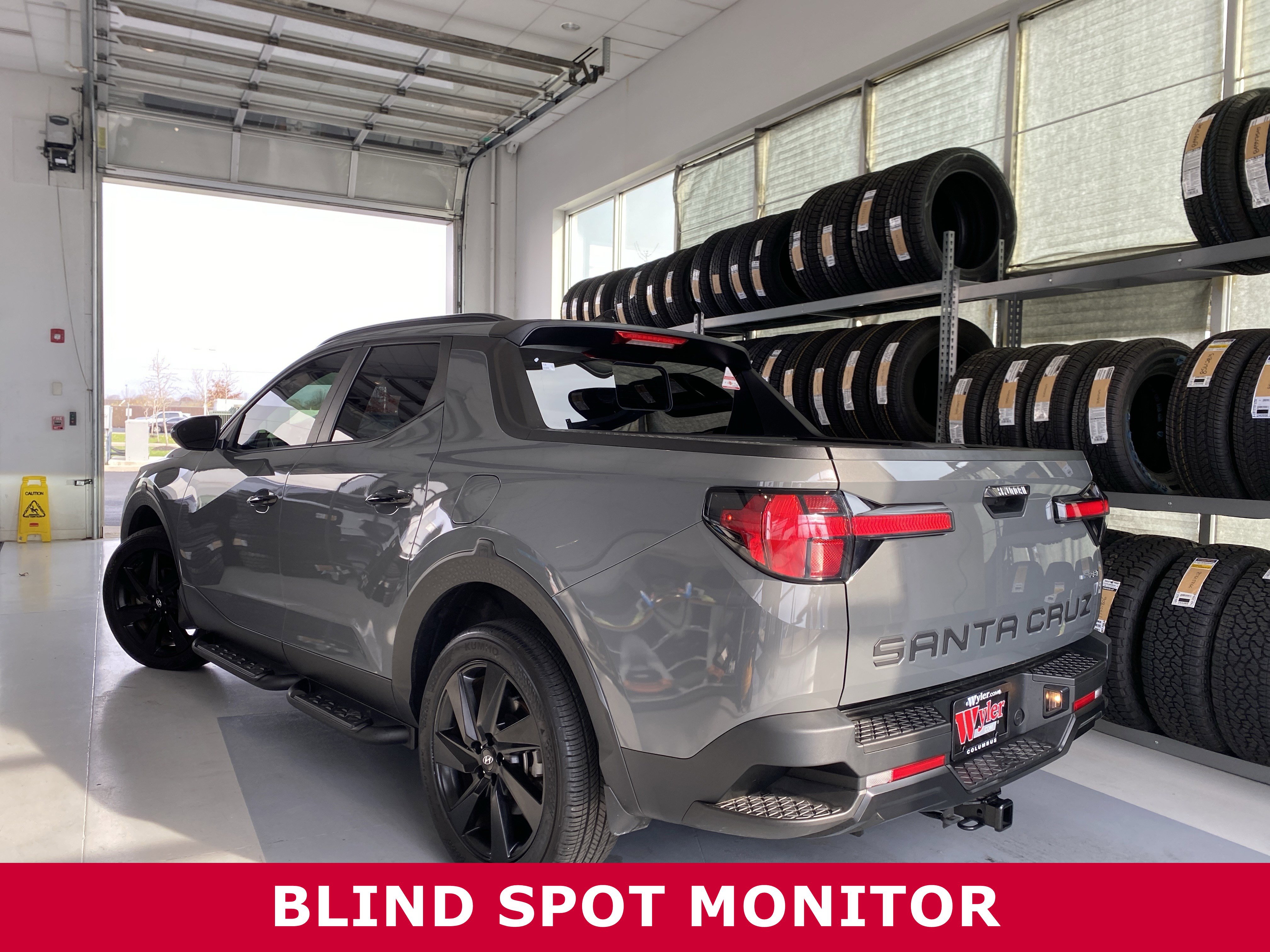 Used 2024 Hyundai Santa Cruz Night image 3