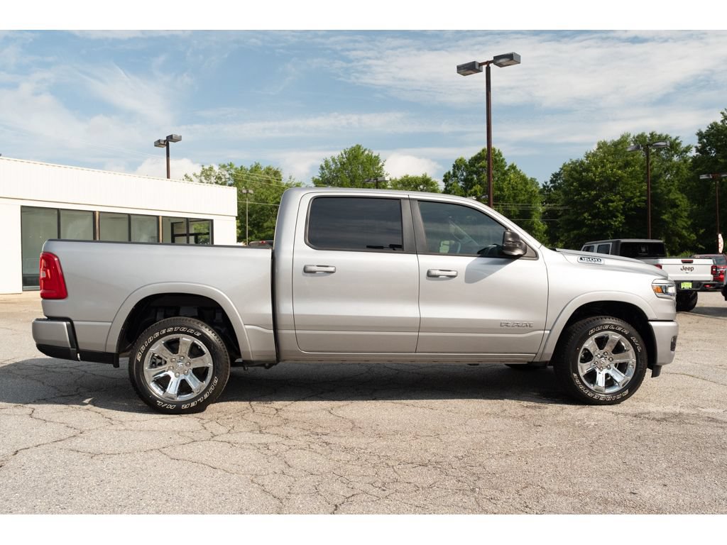 Used 2025 RAM 1500 Big Horn AWD/4WD image 9