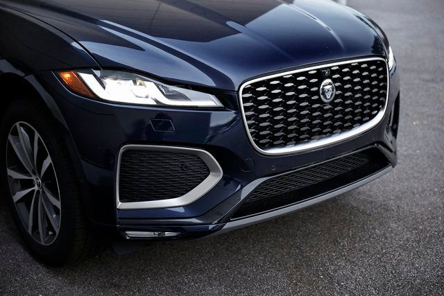 New 2026 Jaguar F-PACE R-Dynamic S AWD/4WD image 7