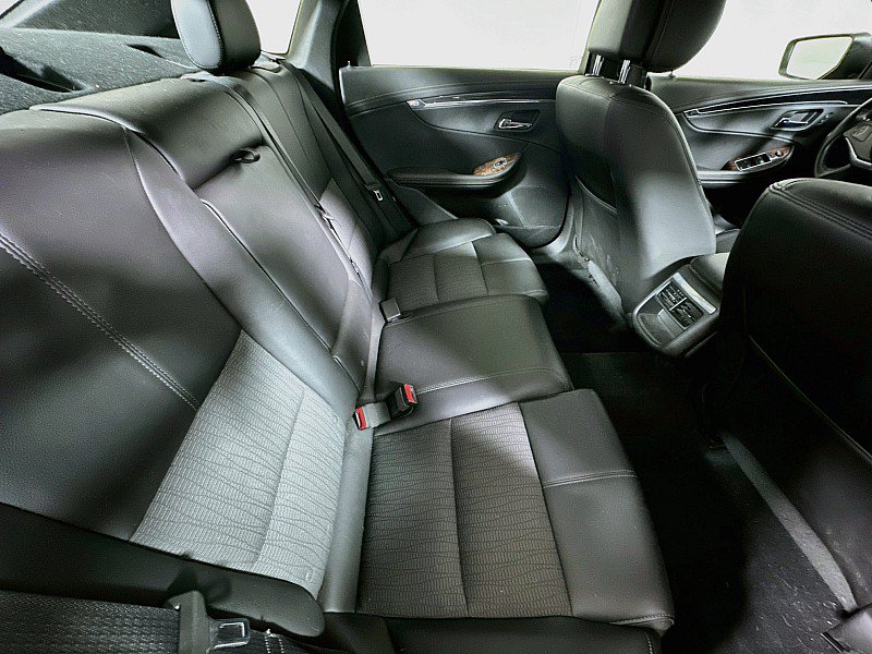 Used 2014 Chevrolet Impala LT w/ Convenience Package FWD image 26