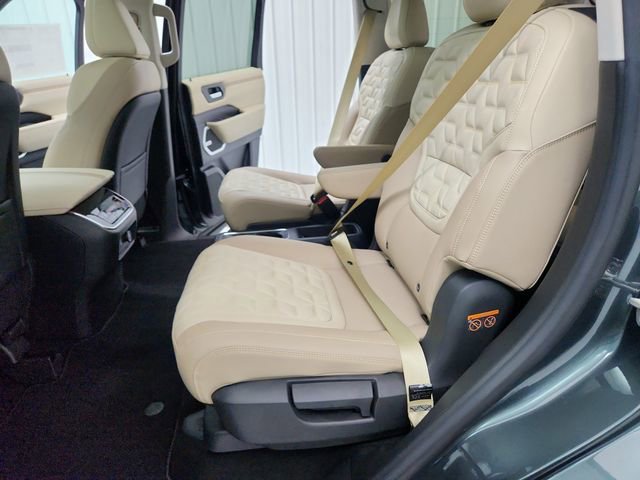 New 2026 Nissan Armada Platinum Reserve image 34