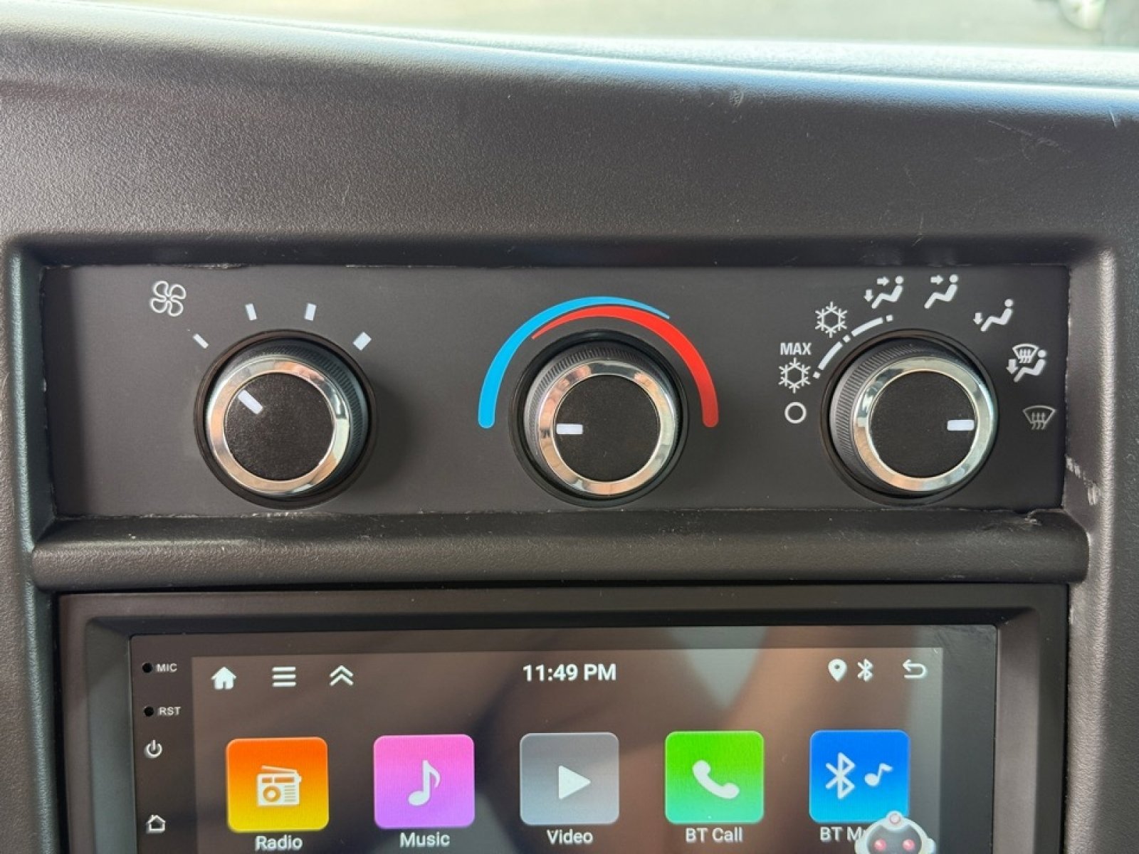 Used 2018 Chevrolet Express 2500 image 26