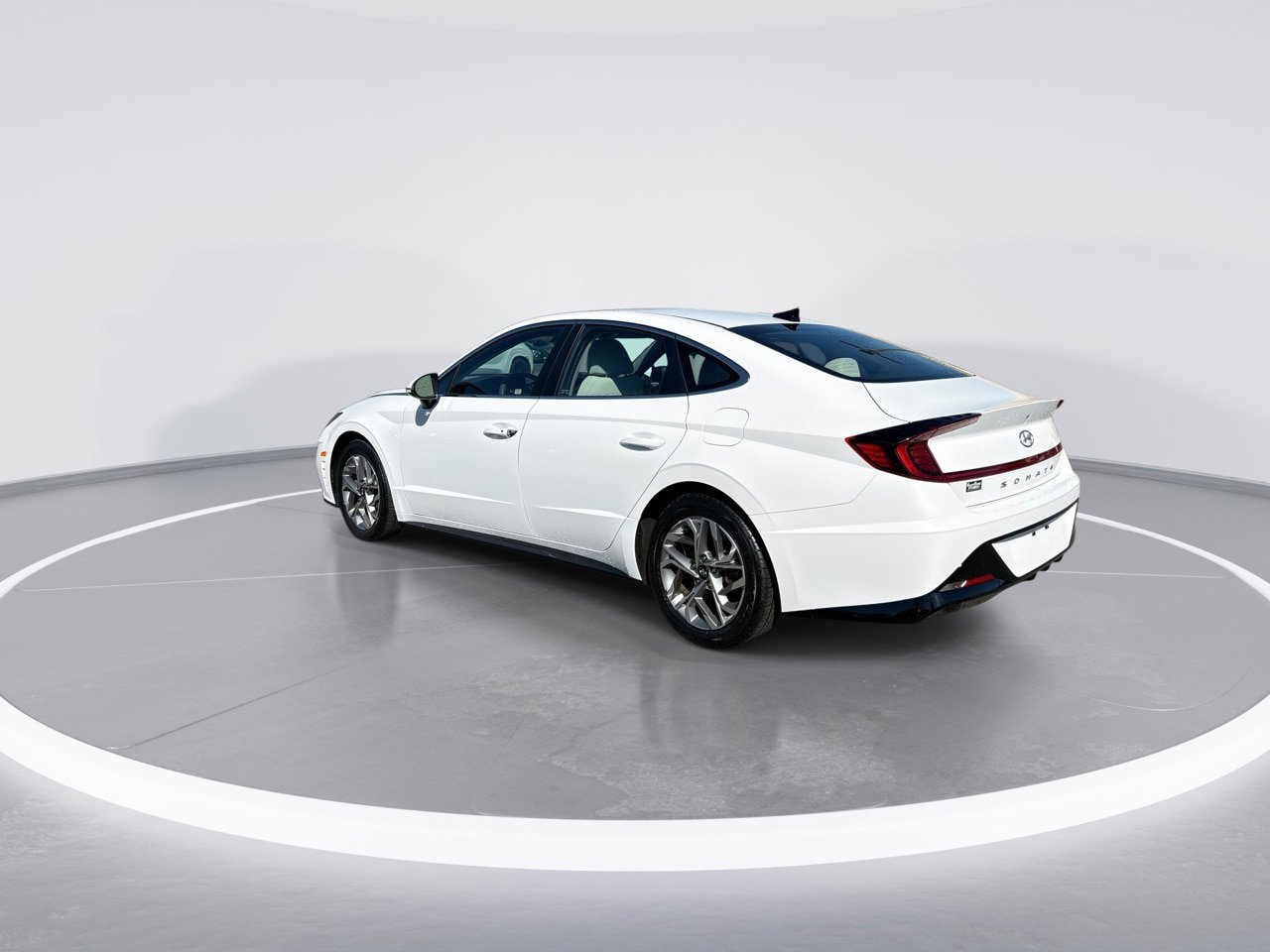 Used 2023 Hyundai Sonata SEL FWD image 6