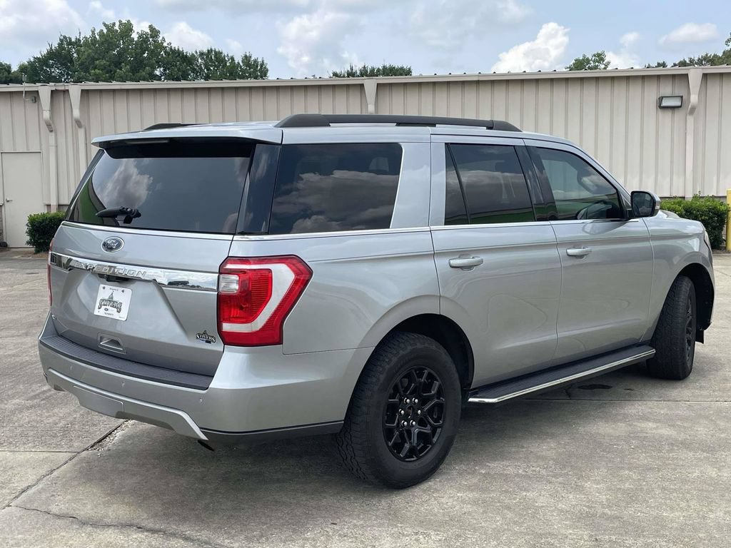 Certified 2020 Ford Expedition XLT w/ Equipment Group 202A RWD image 3