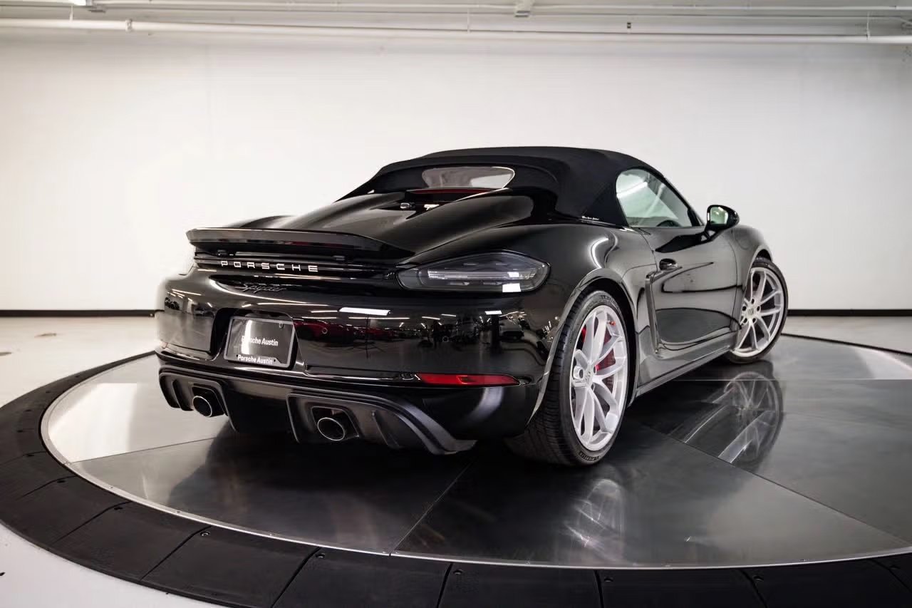 Certified 2022 Porsche 718 Boxster Spyder RWD image 7