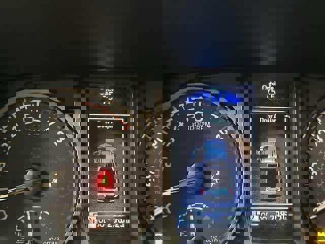 Used 2023 Toyota Tacoma TRD Off-Road image 15