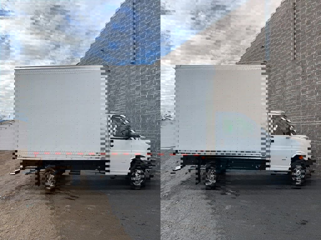 New 2026 Chevrolet Express 3500 w/ Power Convenience Package video 2