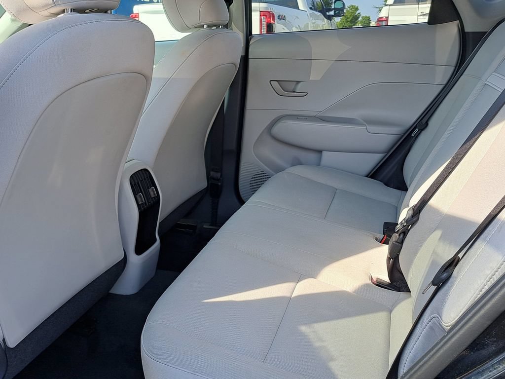 Used 2024 Hyundai Kona SEL AWD/4WD image 15
