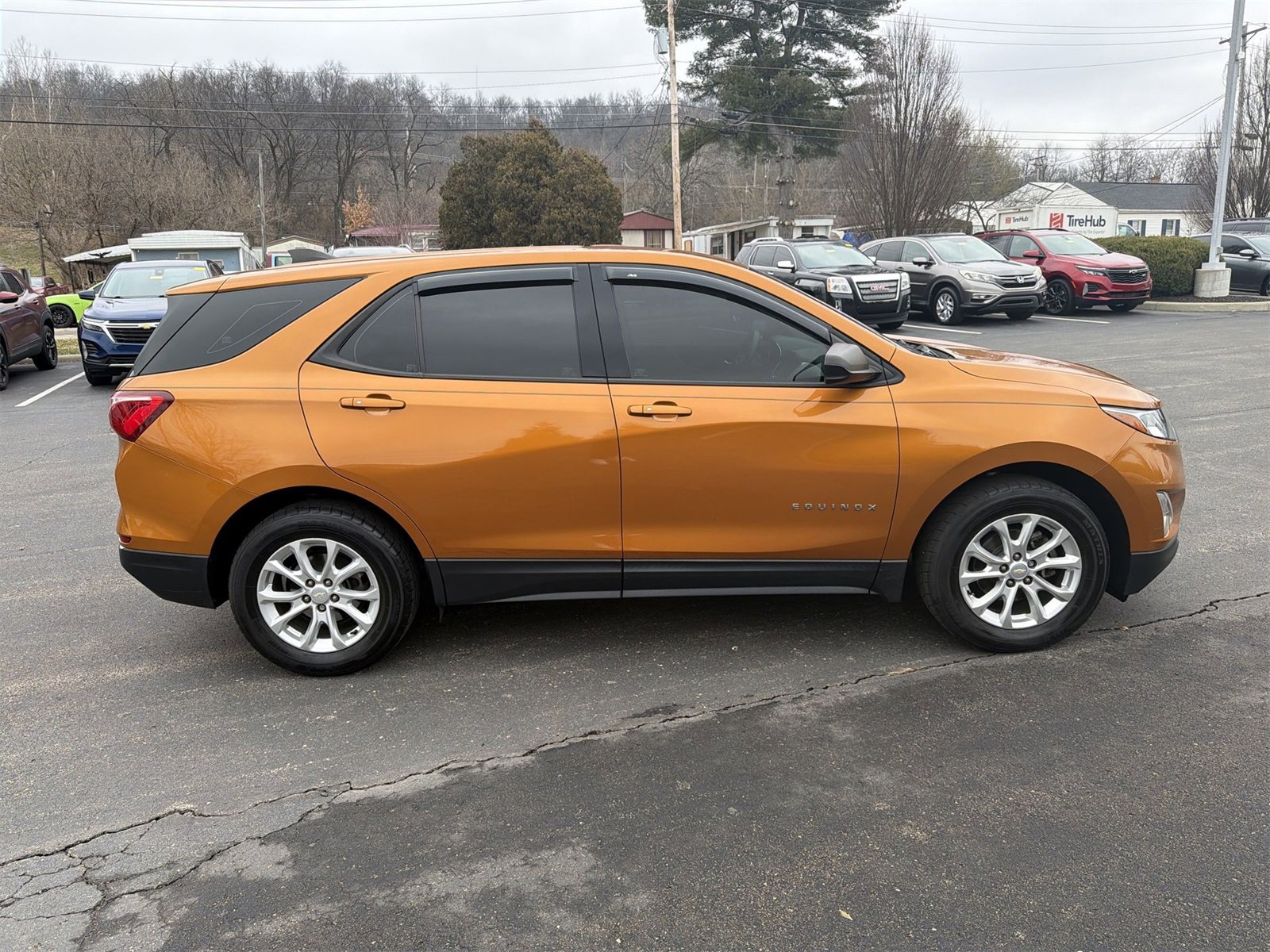 Used 2018 Chevrolet Equinox LS image 9