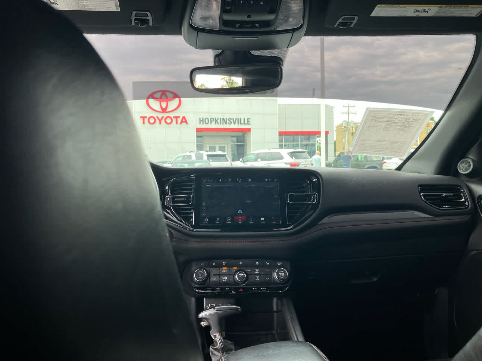 Used 2023 Dodge Durango GT AWD/4WD image 39