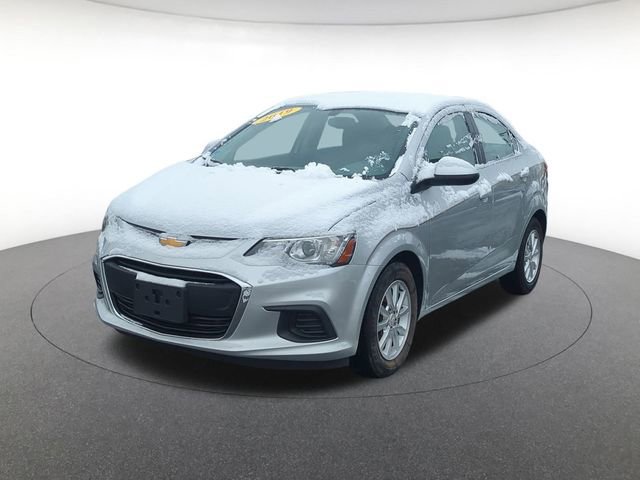 Used 2019 Chevrolet Sonic LT w/ Convenience Package image 3
