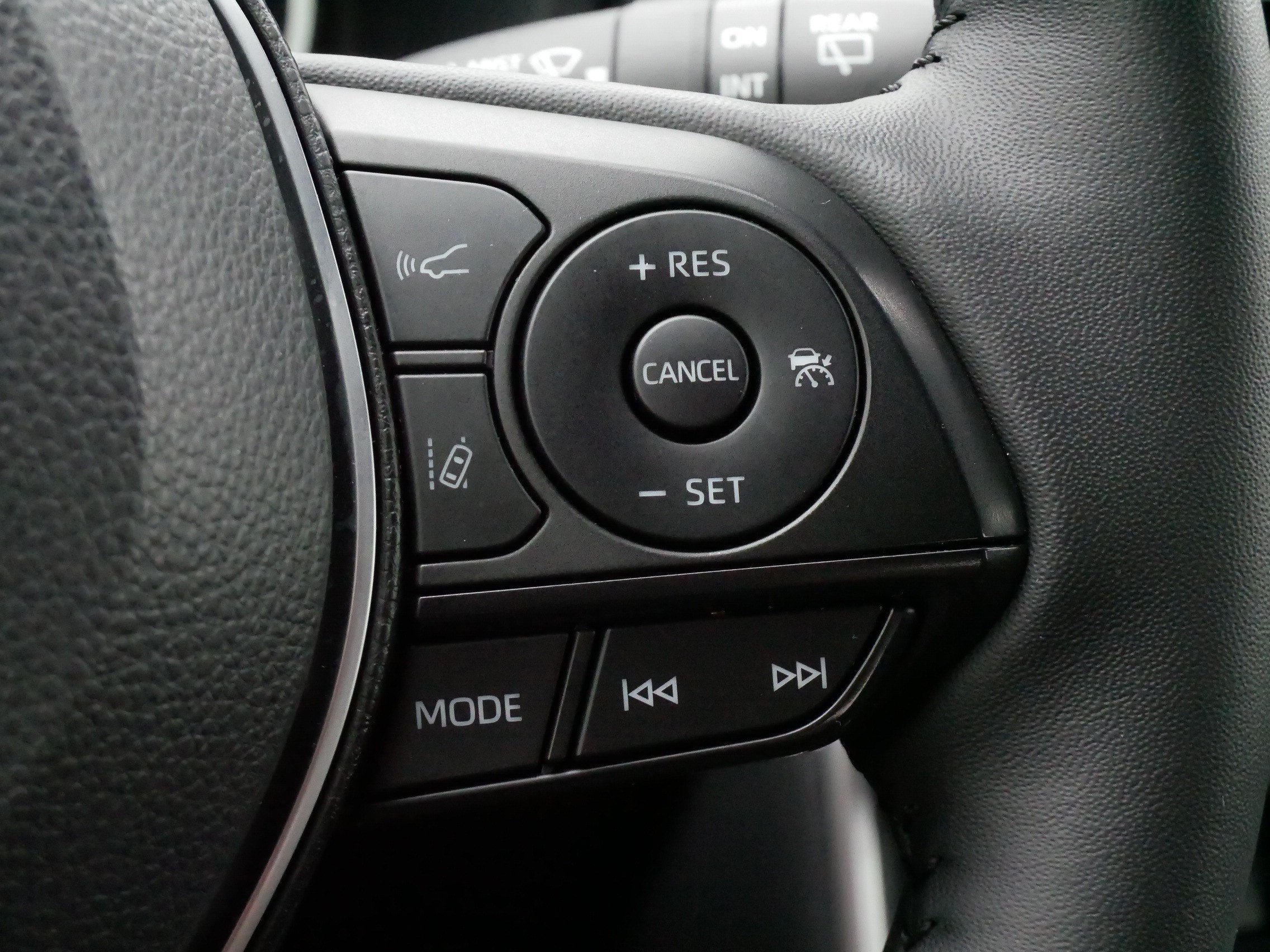 Certified 2025 Toyota RAV4 XSE w/ Weather Package AWD/4WD image 25