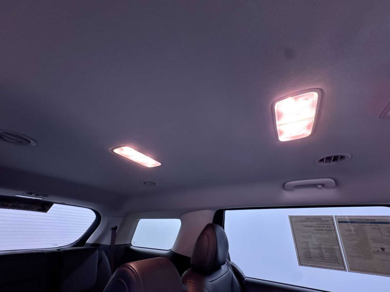 Used 2023 Kia Carnival LX FWD image 39