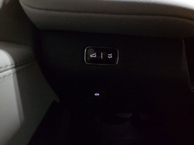 Used 2025 Lincoln Navigator Reserve AWD/4WD image 19