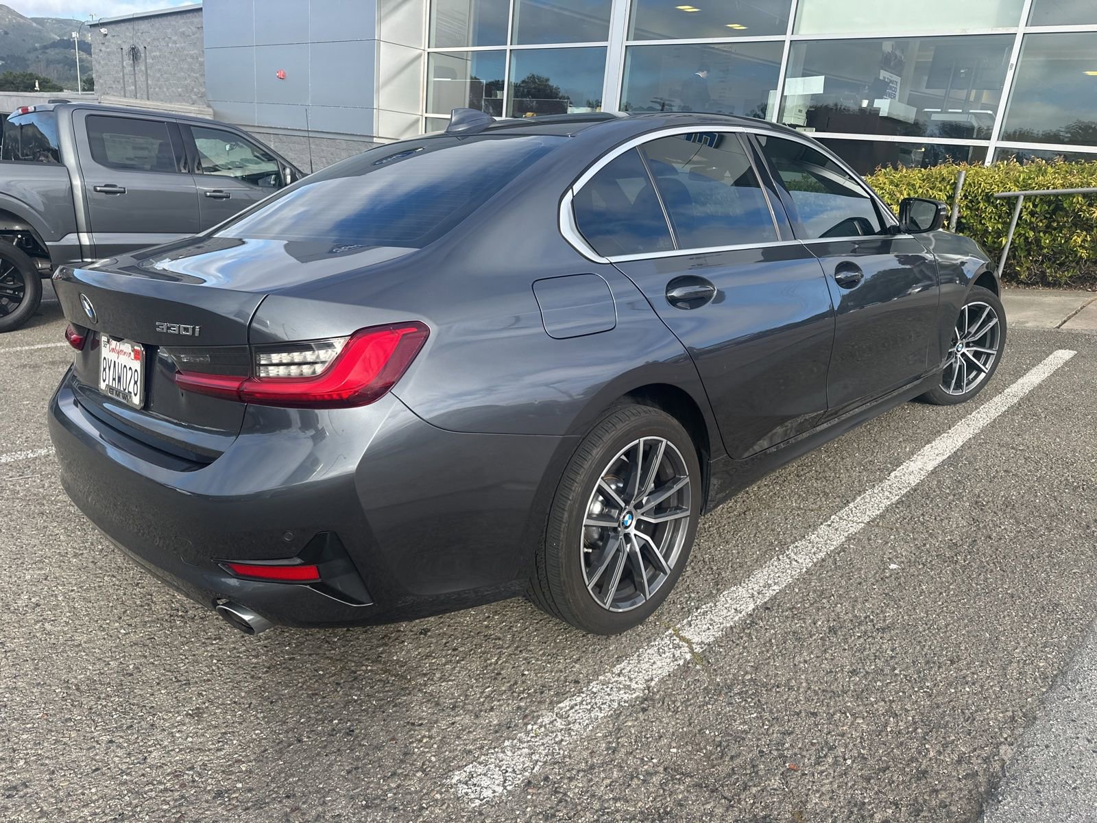 Used 2021 BMW 330i Sedan w/ Convenience Package image 7