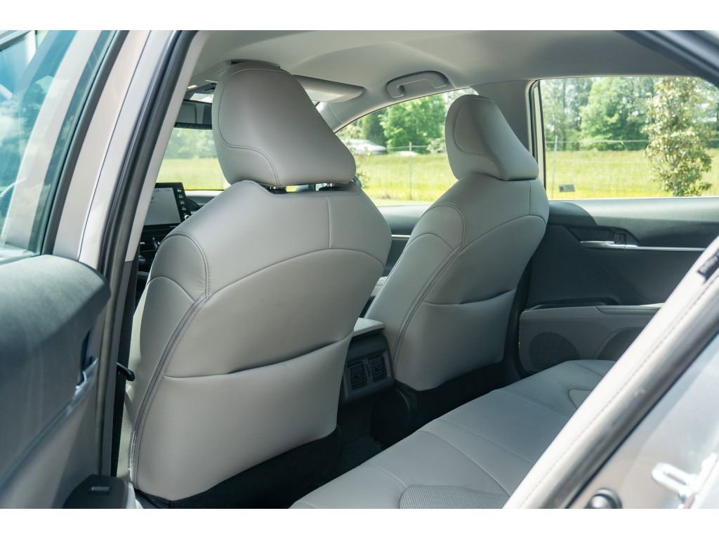Used 2023 Toyota Camry XLE FWD image 13