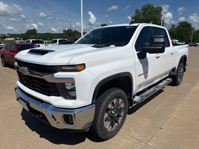 Used 2024 Chevrolet Silverado 2500 LT w/ All Star Edition AWD/4WD image 7