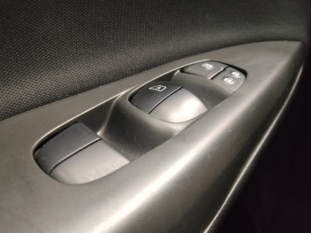 Used 2019 Nissan Sentra SV w/ Special Edition Package FWD image 25