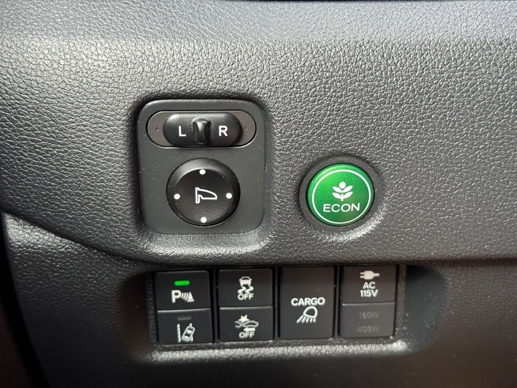 Used 2020 Honda Ridgeline Black Edition image 17