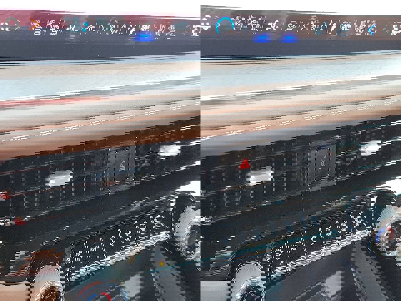 New 2025 Chevrolet Suburban High Country image 53