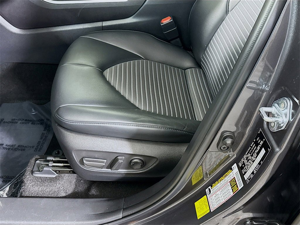 Certified 2023 Toyota Highlander XSE image 26