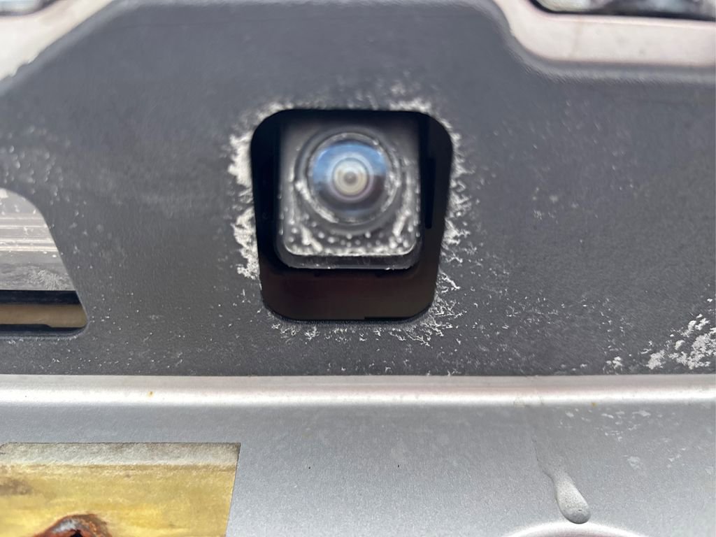 Used 2018 Nissan Rogue SV image 16