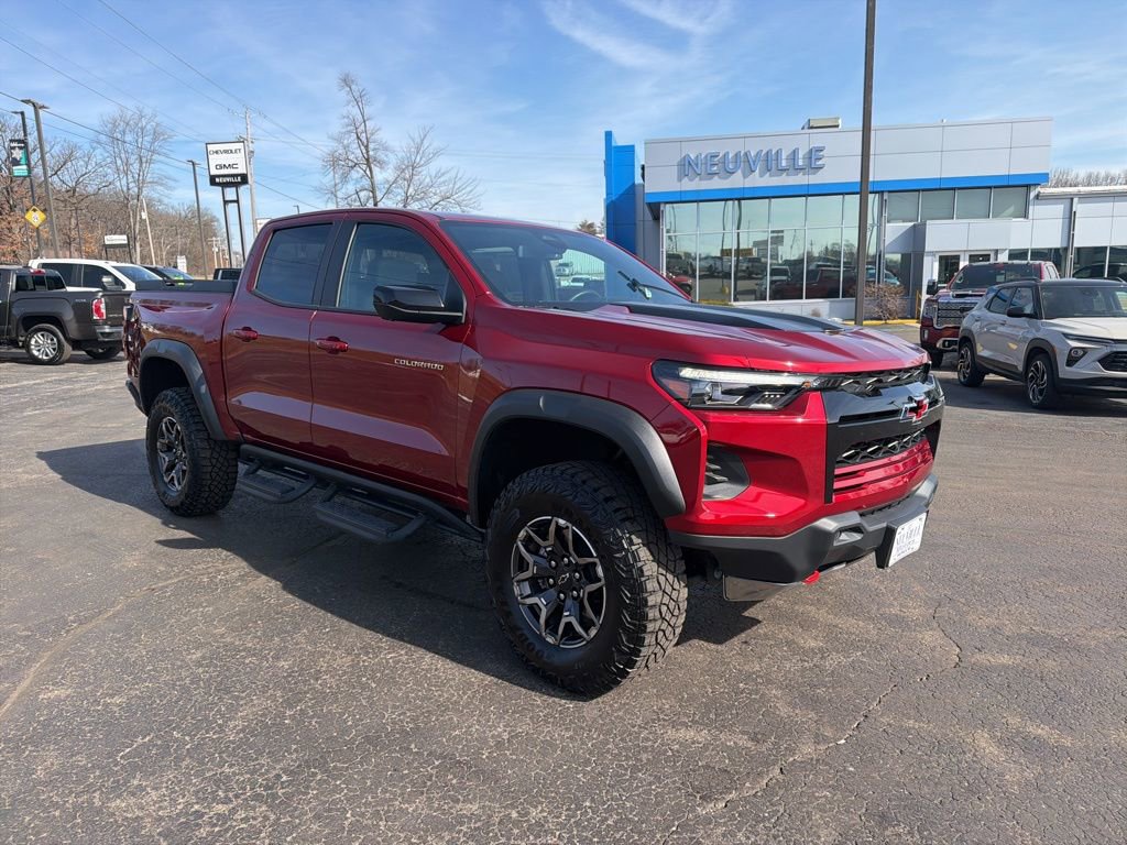 Used 2024 Chevrolet Colorado ZR2 w/ LPO, Flex Utility Package image 2