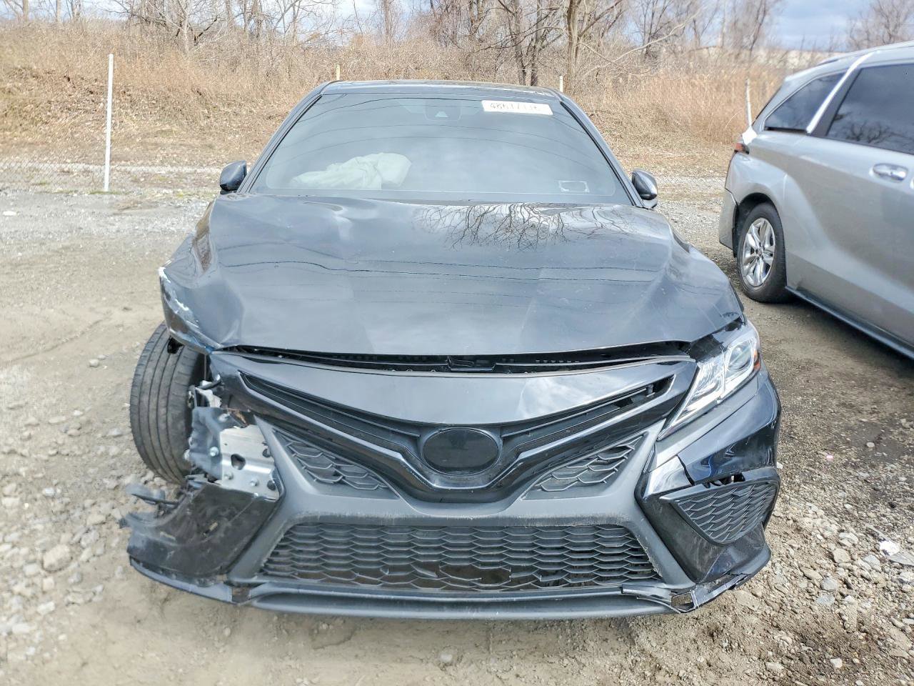 Used 2023 Toyota Camry SE w/ Audio Upgrade Package FWD image 2