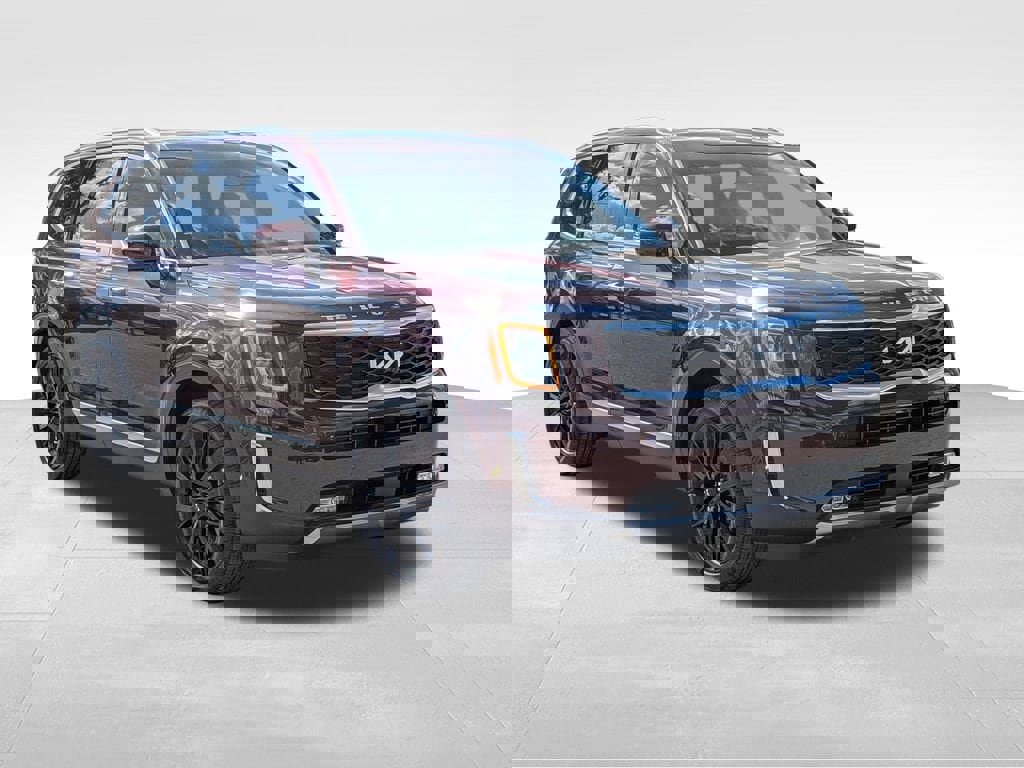 Certified 2022 Kia Telluride SX w/ Towing Package image 2