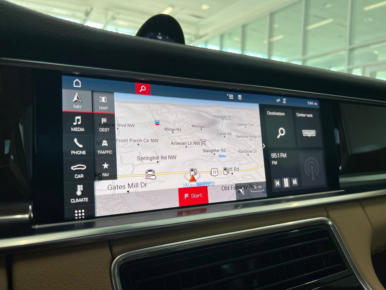 Used 2018 Porsche Panamera 4S AWD/4WD image 18