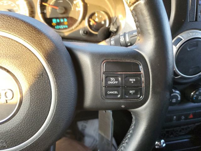 Used 2011 Jeep Wrangler Unlimited Sahara w/ Connectivity Group image 13