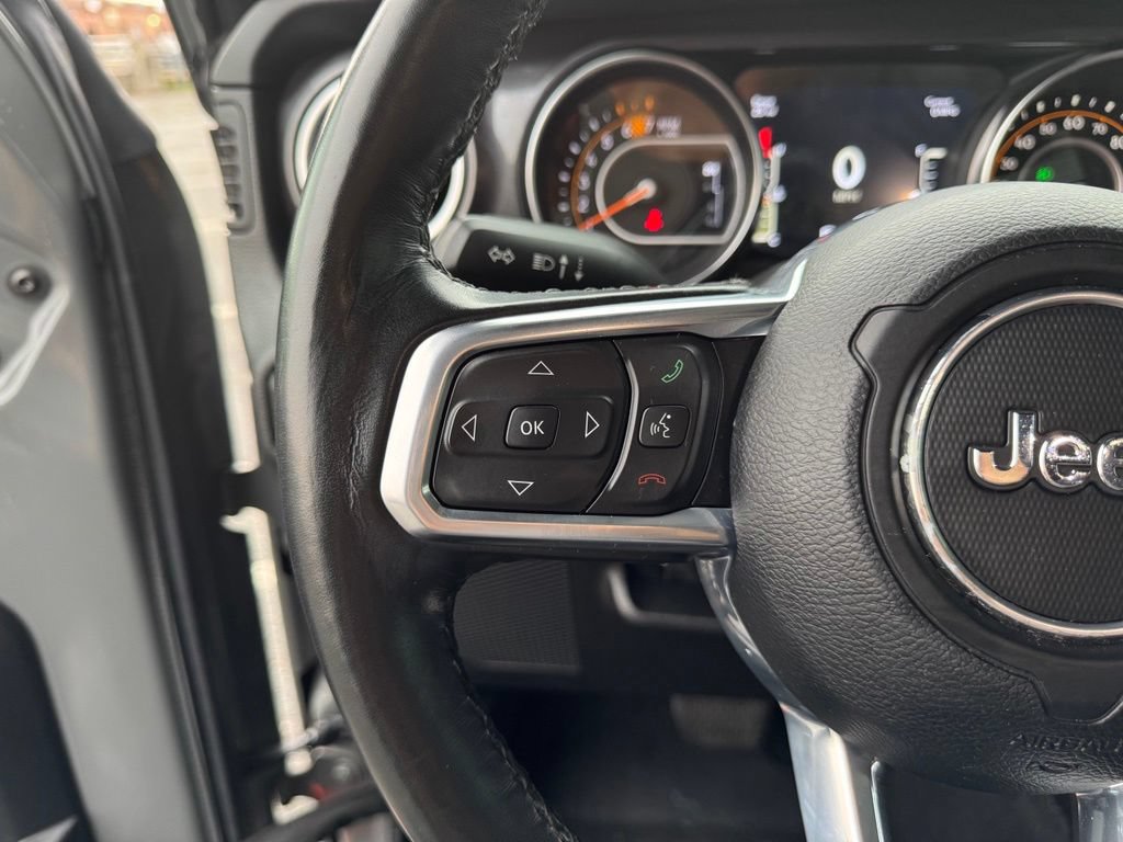 Used 2021 Jeep Wrangler Unlimited Sahara AWD/4WD image 33