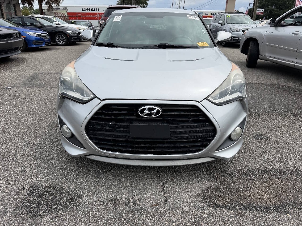 Used 2013 Hyundai Veloster Turbo FWD image 2