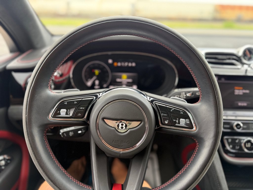 Used 2021 Bentley Bentayga Speed AWD/4WD image 33