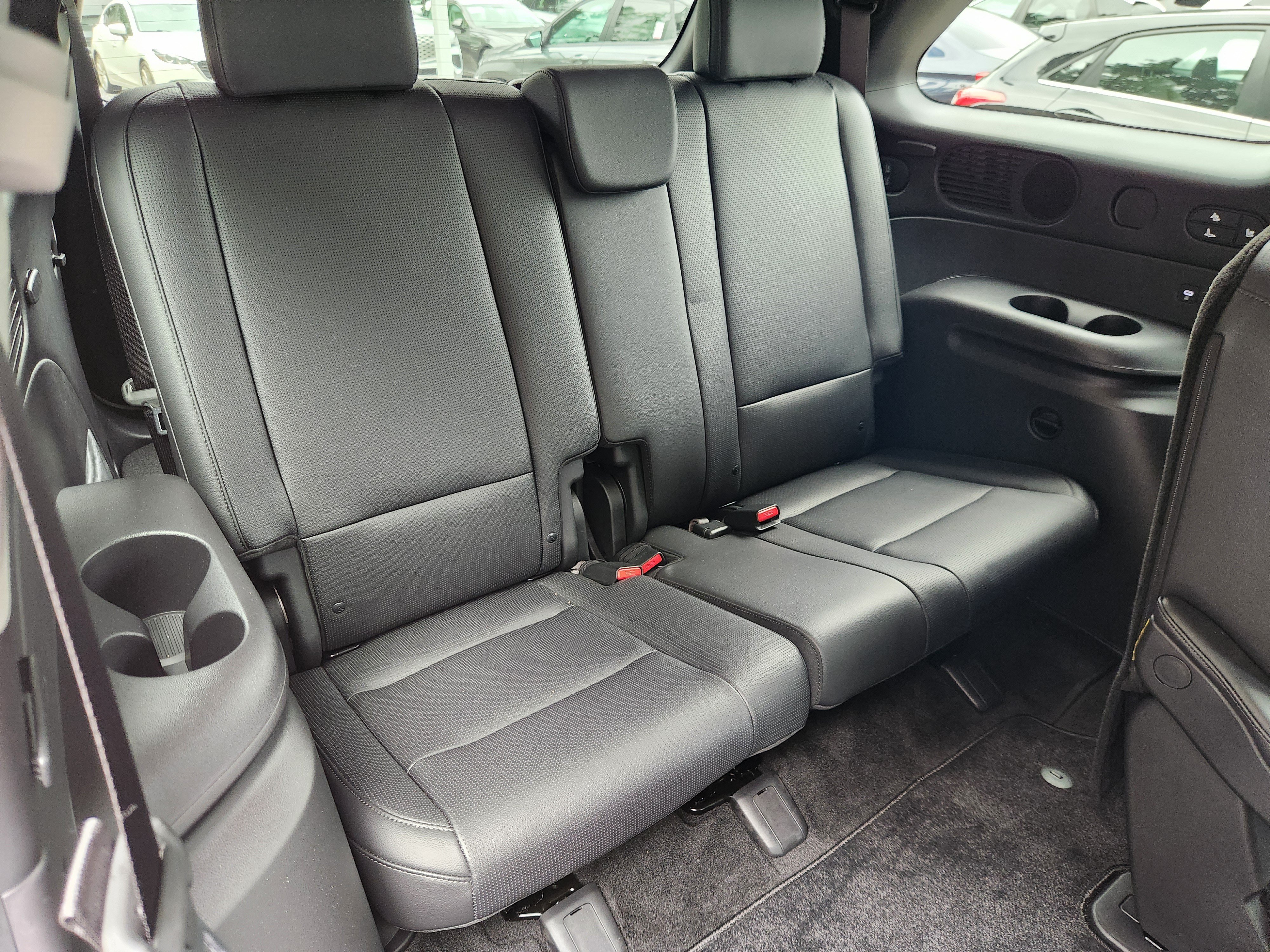 Certified 2026 Hyundai Palisade Limited AWD/4WD image 17