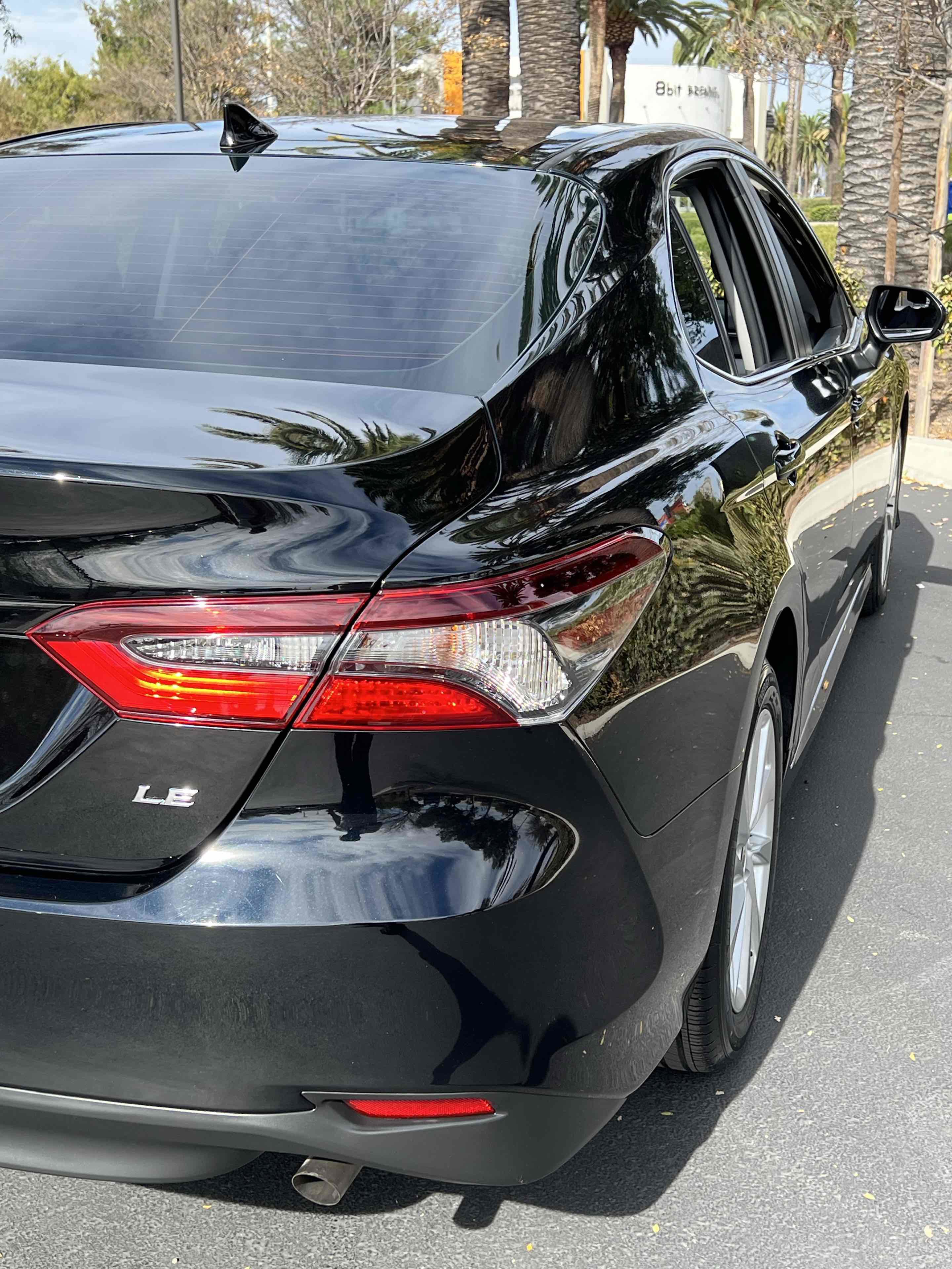 Used 2021 Toyota Camry LE image 59