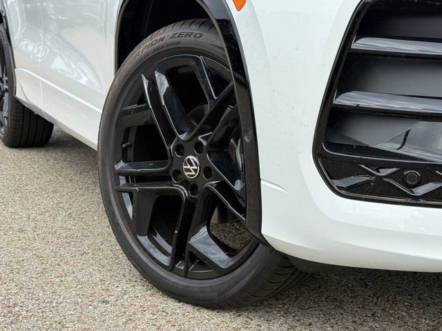 New 2026 Volkswagen Tiguan SE R-Line image 2
