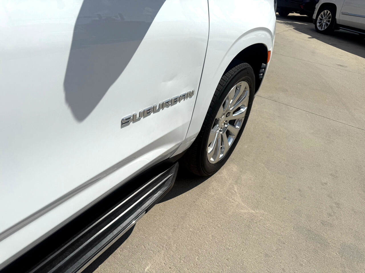 Used 2021 Chevrolet Suburban Premier w/ Premium Package image 36