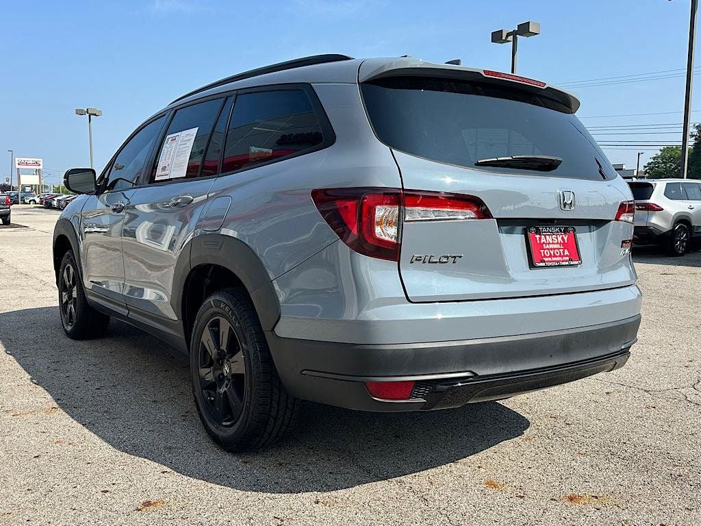 Used 2022 Honda Pilot TrailSport image 3