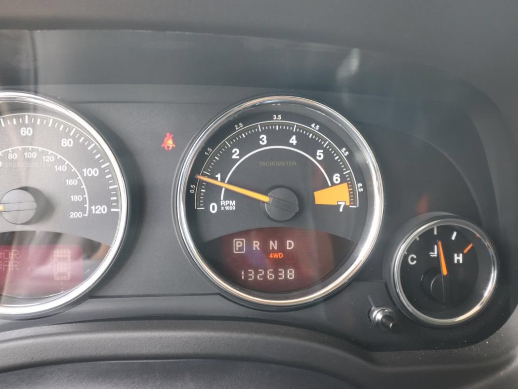 Used 2014 Jeep Patriot Limited AWD/4WD image 18